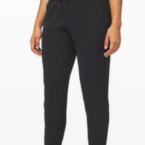 Lululemon On The Fly Joggers